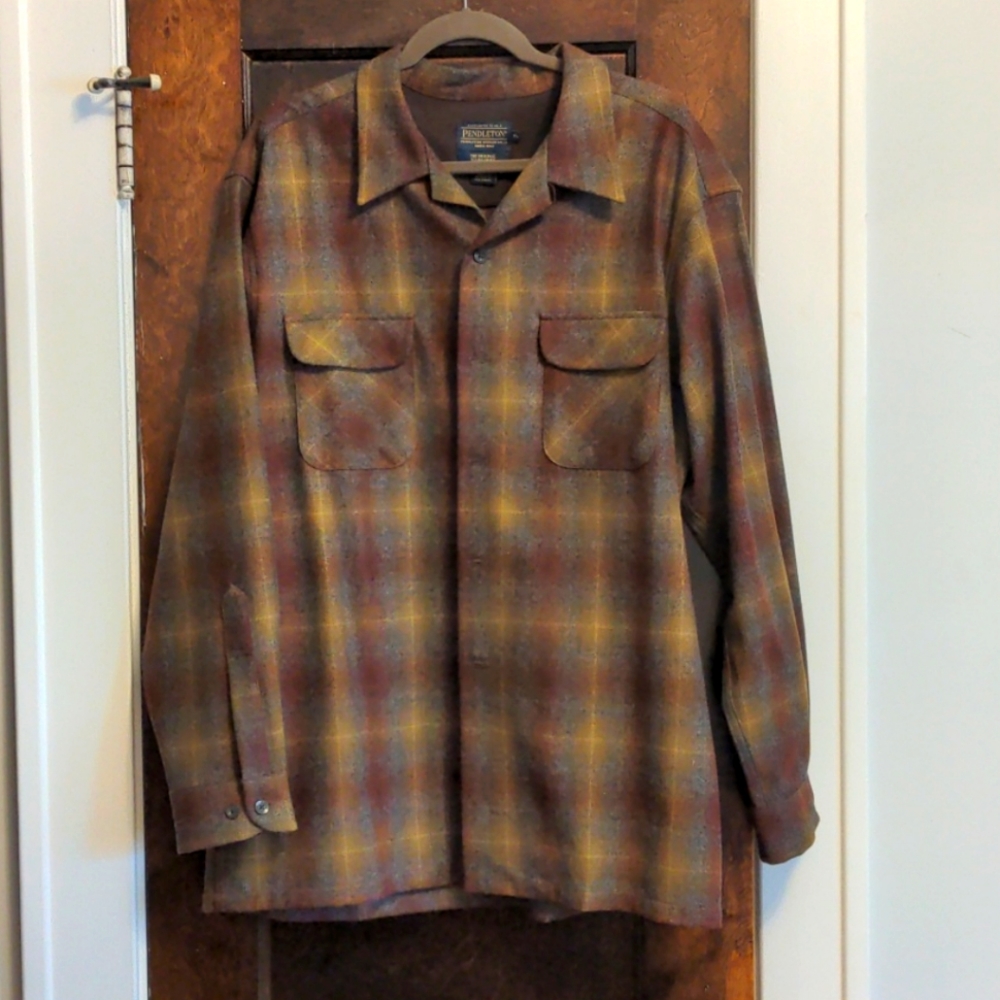 Pendleton 100% virgin wool long sleeve shirt